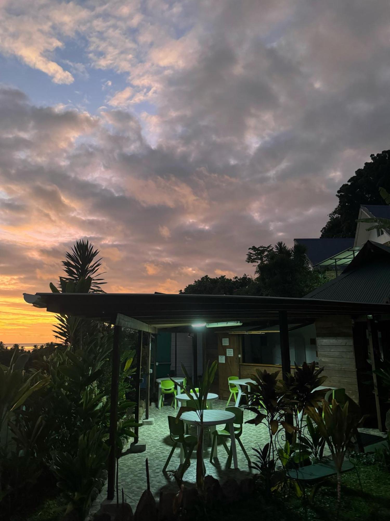 Fare Arana Moorea Guesthouse Atiha Kültér fotó